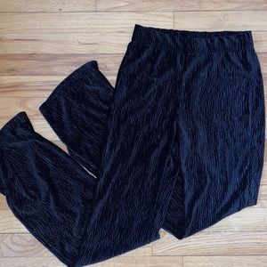 ⛄️3/$25 ⛄️ Flare pants